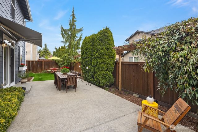 526 Rosario Avenue NE, Renton, WA 98059