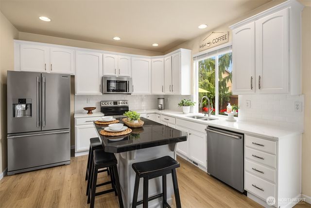 526 Rosario Avenue NE, Renton, WA 98059