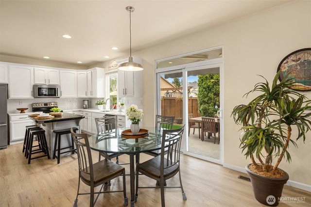 526 Rosario Avenue NE, Renton, WA 98059
