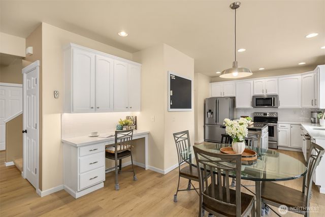 526 Rosario Avenue NE, Renton, WA 98059