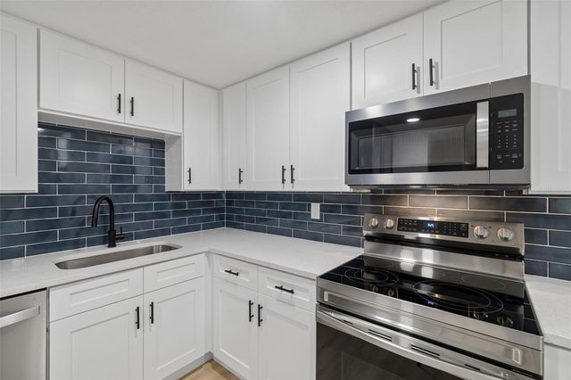 4504 ASHMORE DRIVE, Tampa, FL 33610