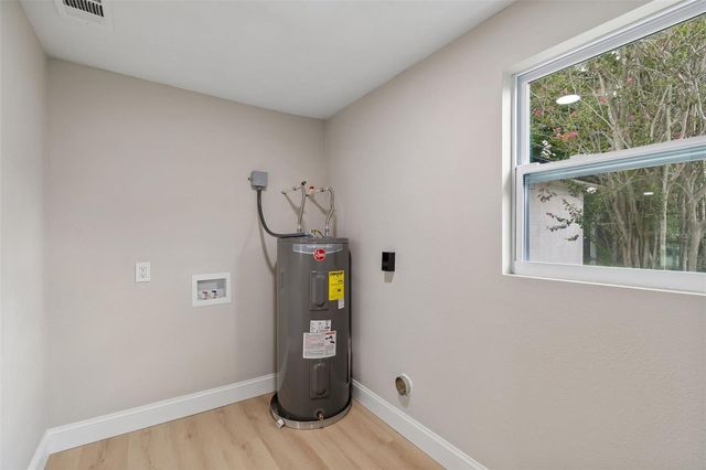 4504 ASHMORE DRIVE, Tampa, FL 33610