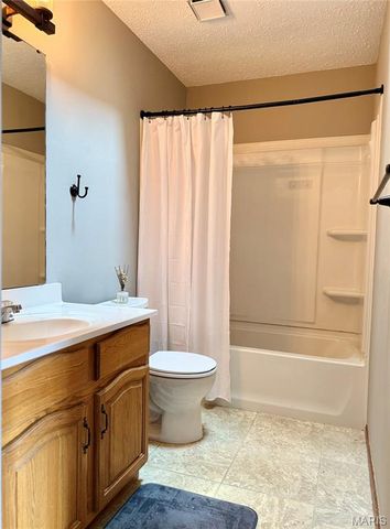 10518 Briston Court, St Louis, MO 63114