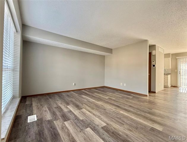 10518 Briston Court, St Louis, MO 63114