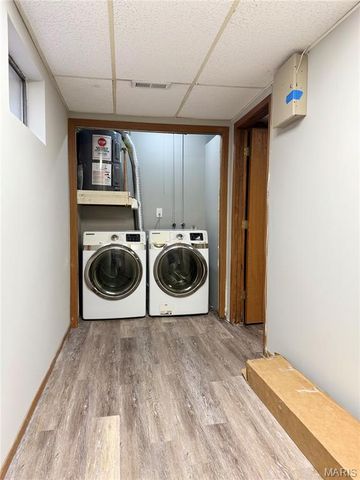 10518 Briston Court, St Louis, MO 63114