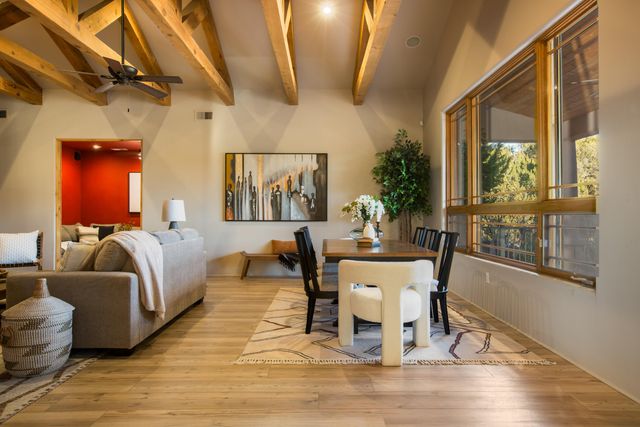 40 Anasazi Trails Loop, Placitas, NM 87043