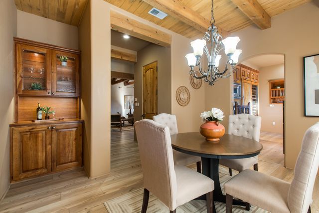 40 Anasazi Trails Loop, Placitas, NM 87043