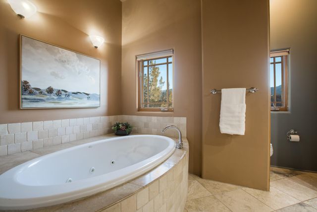 40 Anasazi Trails Loop, Placitas, NM 87043