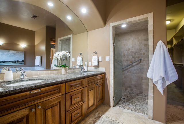 40 Anasazi Trails Loop, Placitas, NM 87043