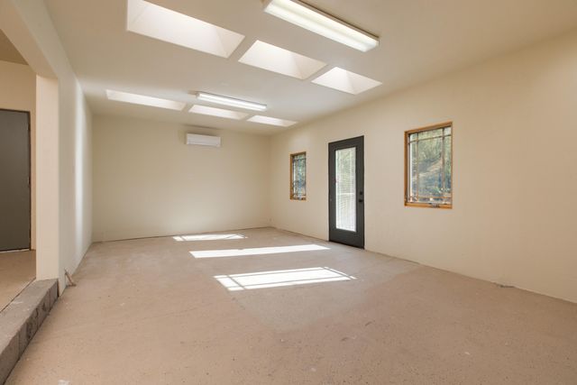 40 Anasazi Trails Loop, Placitas, NM 87043