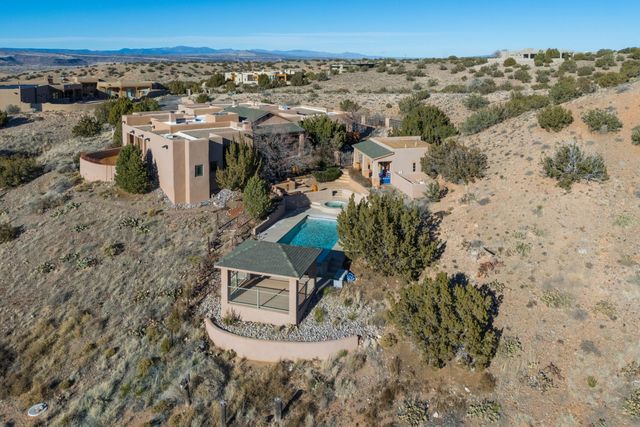 40 Anasazi Trails Loop, Placitas, NM 87043