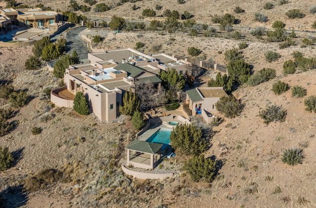 40 Anasazi Trails Loop, Placitas, NM 87043