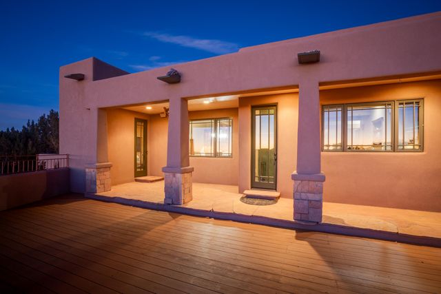 40 Anasazi Trails Loop, Placitas, NM 87043