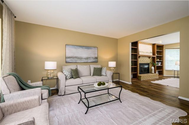 6 Lost Meadow Court, St Charles, MO 63303
