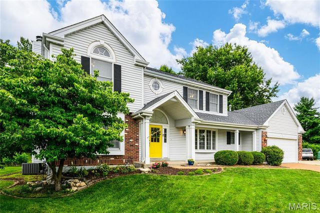6 Lost Meadow Court, St Charles, MO 63303