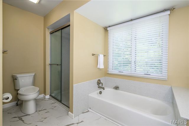 6 Lost Meadow Court, St Charles, MO 63303