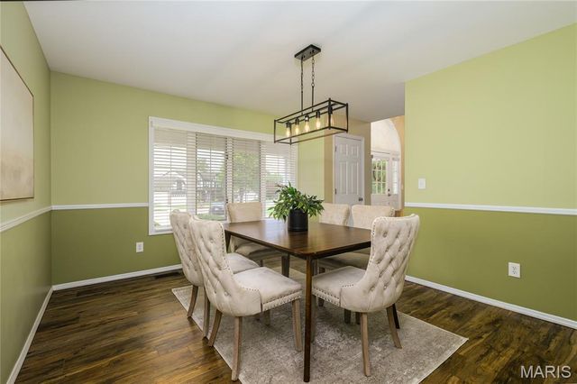 6 Lost Meadow Court, St Charles, MO 63303