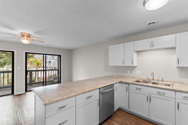 1851 Colony Dr Apt 4G, Myrtle Beach, SC 29575