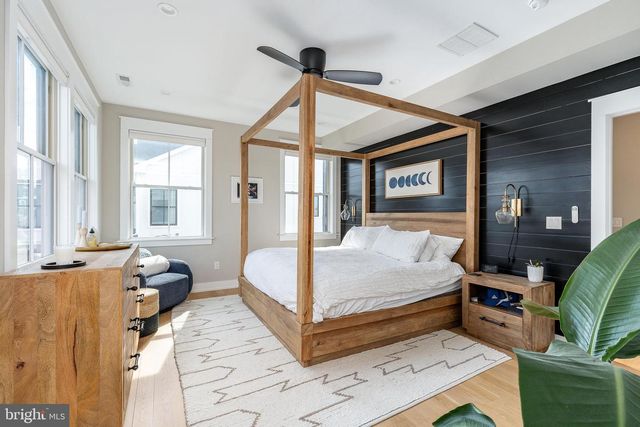 209 E GORGAS LN, Philadelphia, PA 19119