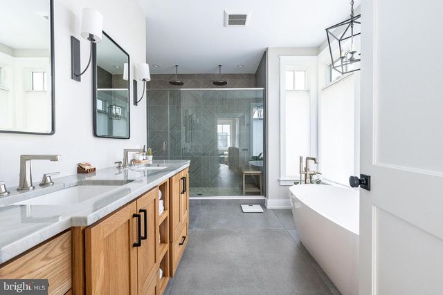 209 E GORGAS LN, Philadelphia, PA 19119