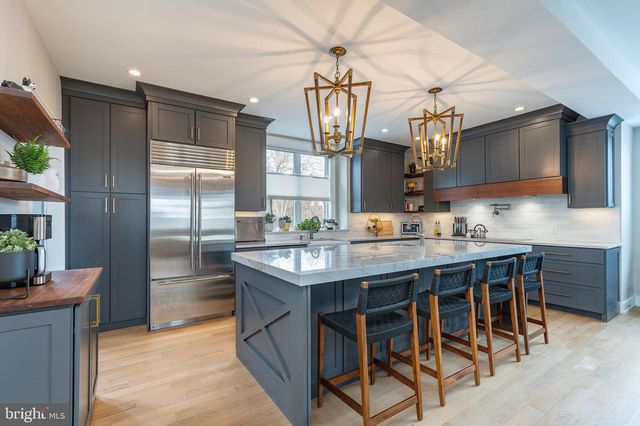 209 E GORGAS LN, Philadelphia, PA 19119