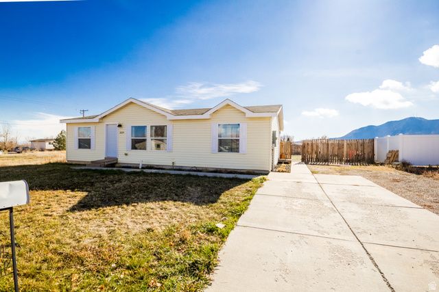 3529 W 700 N, Maeser, UT 84078