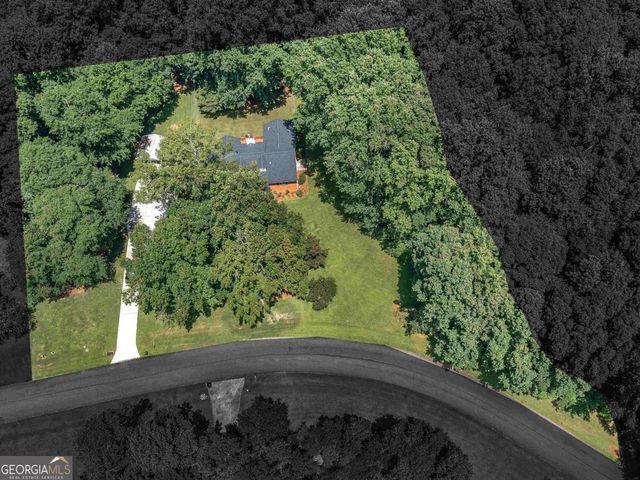 280 Deer Trace Drive, Mcdonough, GA 30253