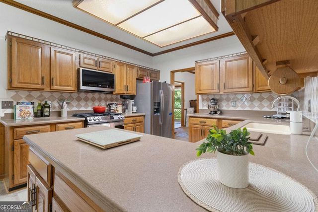 280 Deer Trace Drive, Mcdonough, GA 30253