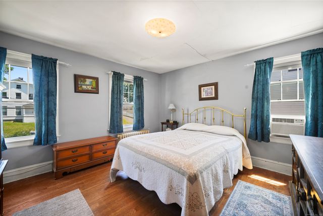 71 Columbus Avenue, Meriden, CT 06451
