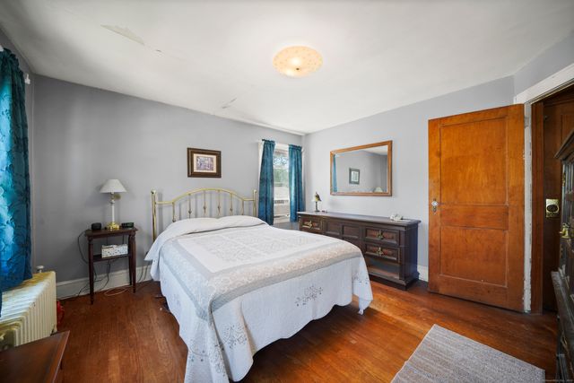 71 Columbus Avenue, Meriden, CT 06451