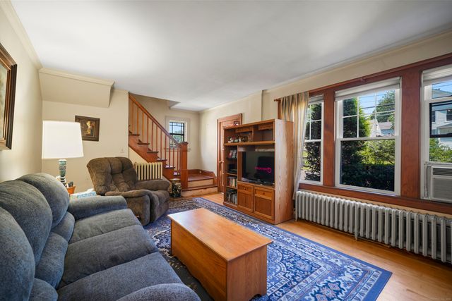 71 Columbus Avenue, Meriden, CT 06451