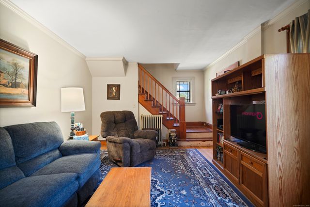 71 Columbus Avenue, Meriden, CT 06451