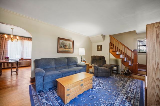 71 Columbus Avenue, Meriden, CT 06451
