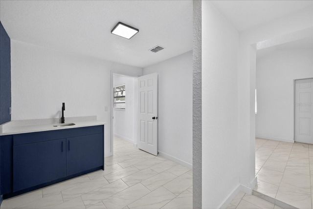 4019 MCLANE DRIVE, Tampa, FL 33610