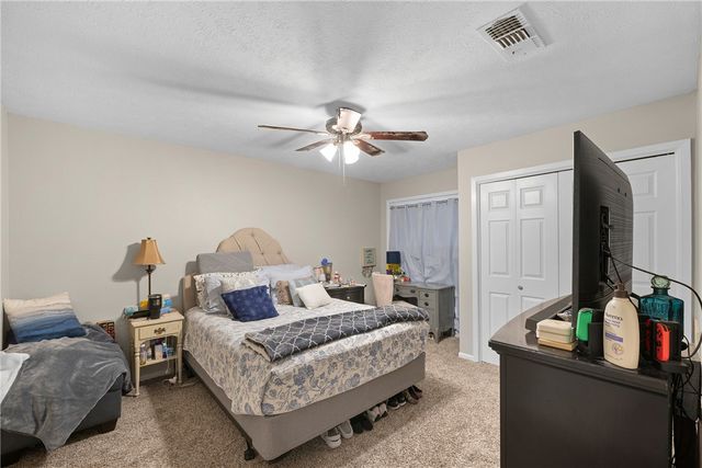 909 Westview Street, Bryan, TX 77802
