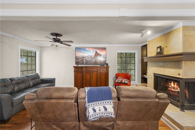909 Westview Street, Bryan, TX 77802