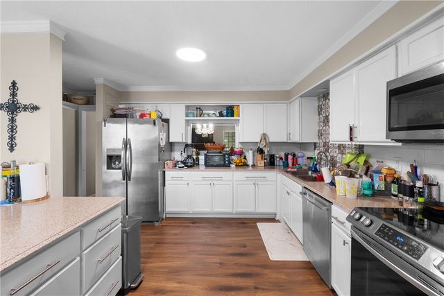 909 Westview Street, Bryan, TX 77802