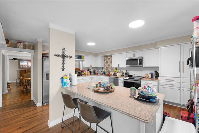 909 Westview Street, Bryan, TX 77802