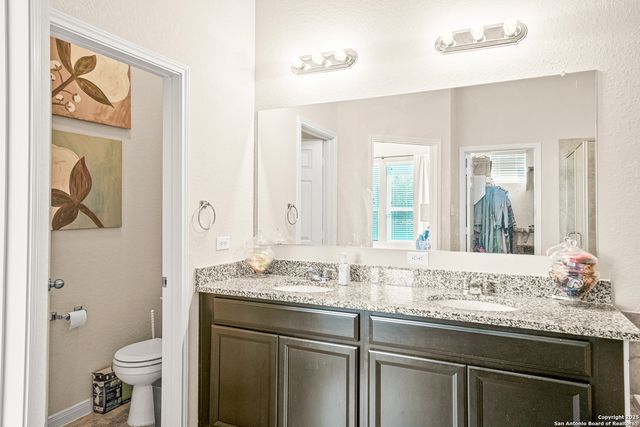 8713 STACKSTONE, Schertz, TX 78154