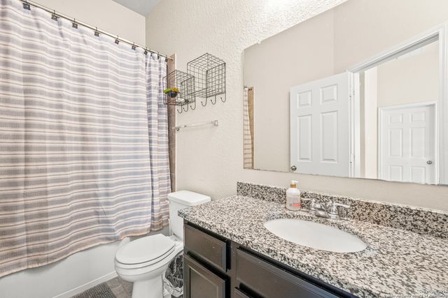 8713 STACKSTONE, Schertz, TX 78154