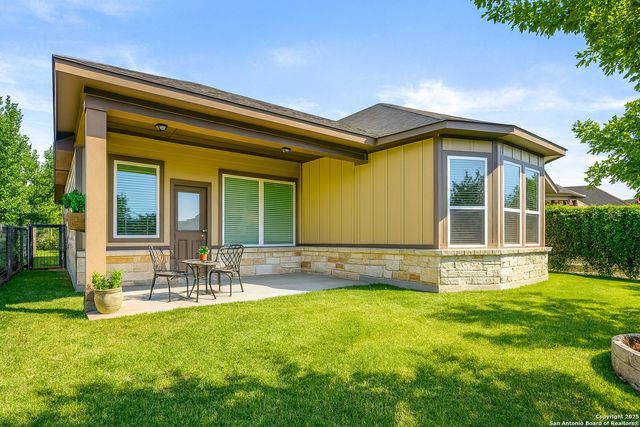 8713 STACKSTONE, Schertz, TX 78154