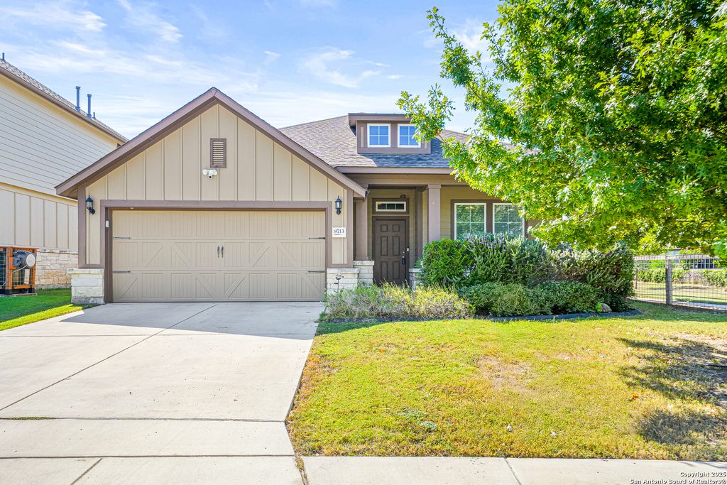 8713 STACKSTONE, Schertz, TX 78154