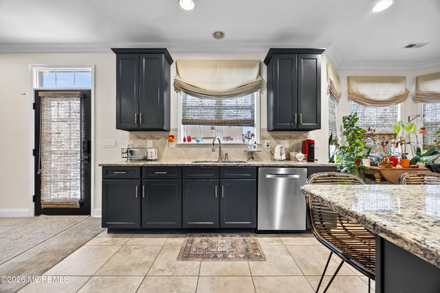 21 Dahlia Court, Piscataway Twp, NJ 08854