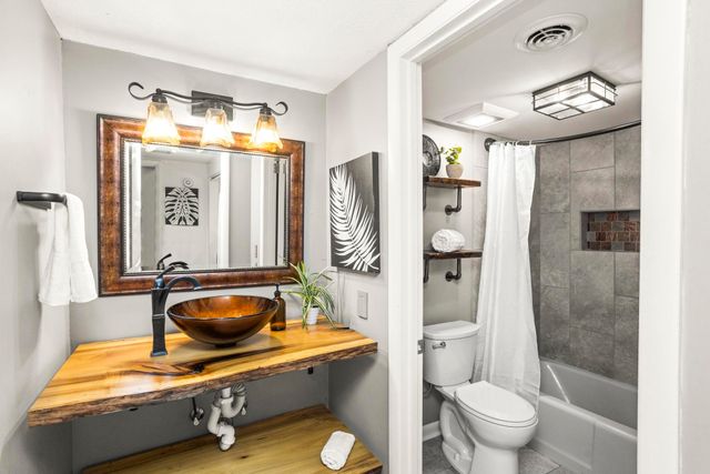 21 Vaughns Gap Rd Apt 16, Nashville, TN 37205