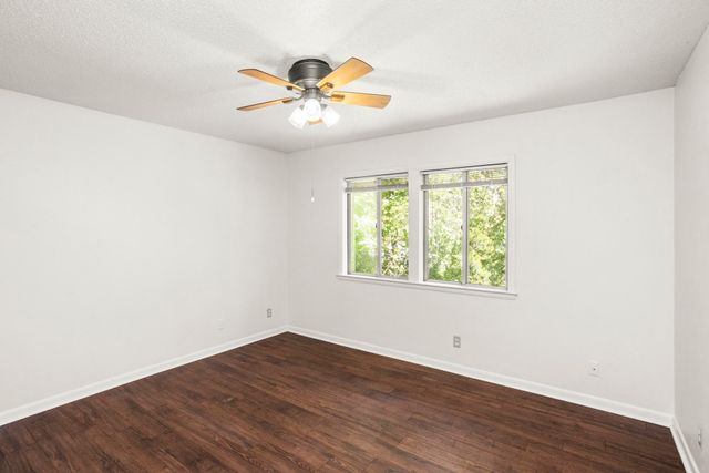 21 Vaughns Gap Rd Apt 16, Nashville, TN 37205