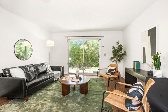 21 Vaughns Gap Rd Apt 16, Nashville, TN 37205