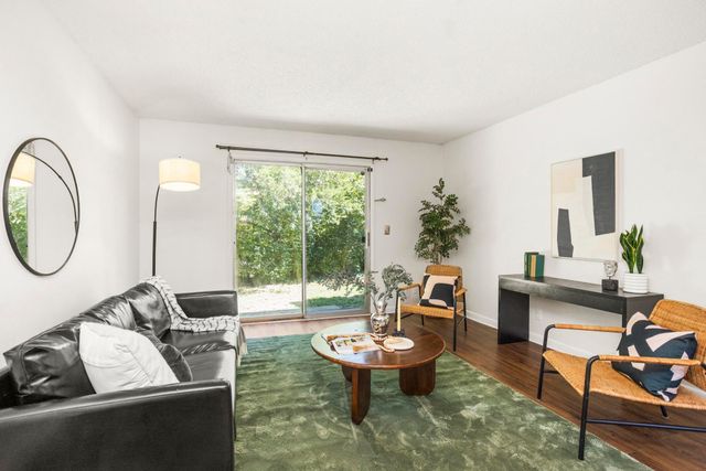 21 Vaughns Gap Rd Apt 16, Nashville, TN 37205