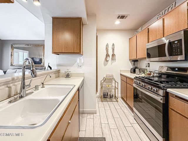 2312 Archwood Lane 76, Simi Valley, CA 93063