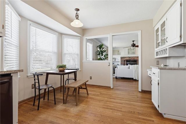 8014 Hall Street, Lenexa, KS 66219