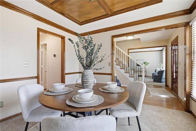 8014 Hall Street, Lenexa, KS 66219